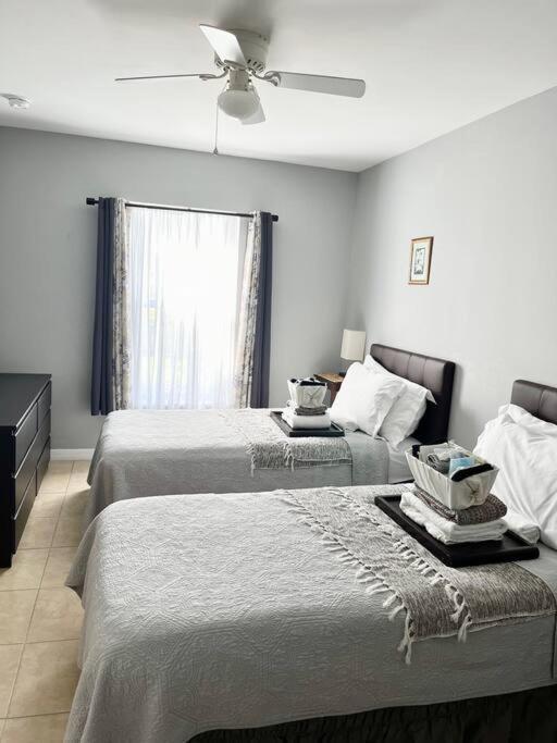 Debbie'S 3-Bedroom Apartment In A Duplex Кейп-Корал Экстерьер фото